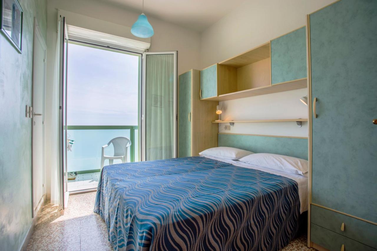 Costa Del Sole Only Room Μιλάνο Μαριτίμα Εξωτερικό φωτογραφία