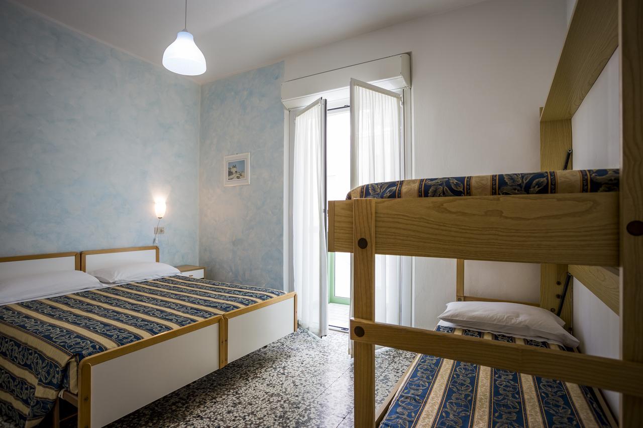 Costa Del Sole Only Room Μιλάνο Μαριτίμα Εξωτερικό φωτογραφία